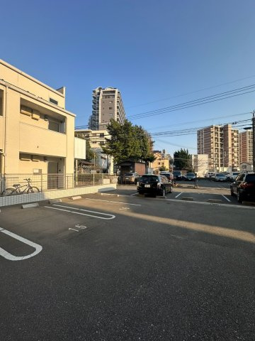 F・STAGE博多の駐車場