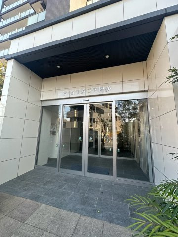F・STAGE博多のエントランス