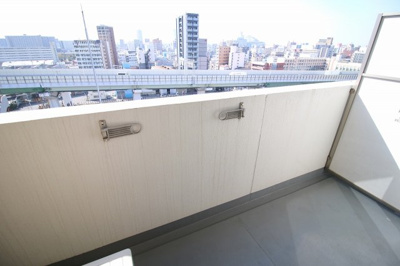 【バルコニー】 | セレニテ難波西