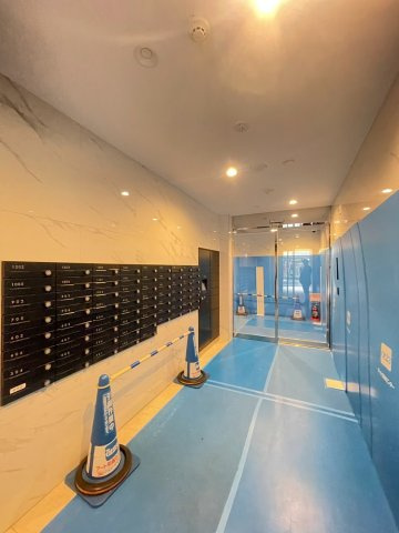 CREST西新 のロビー