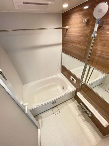 CREST西新 の浴室