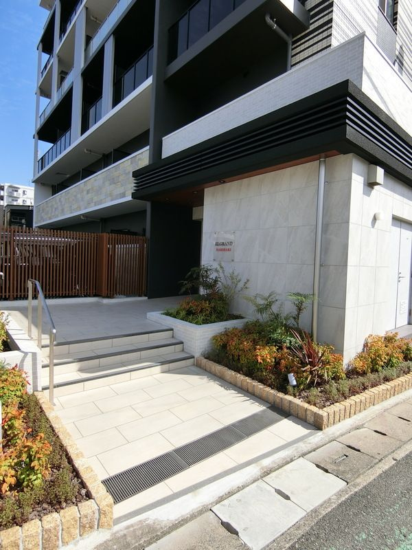 ELGRAND箱崎の外観