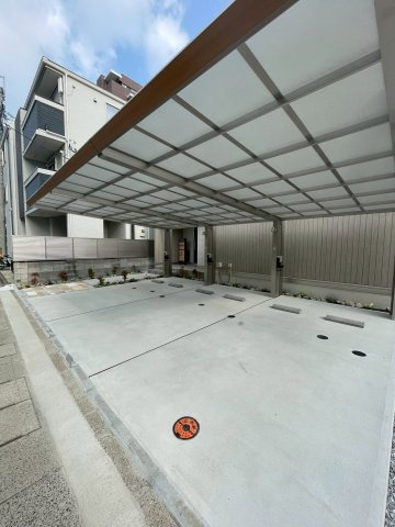 D-ROOM百道の駐車場