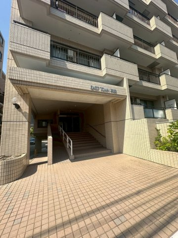 G-ONE姪浜駅南EASTのエントランス