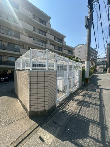 G-ONE姪浜駅南EASTのエントランス