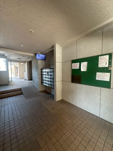 G-ONE姪浜駅南EASTのロビー