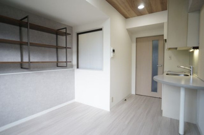 【内装】 | サンセール与野本町 | ※反転タイプ、別部屋写真使用。