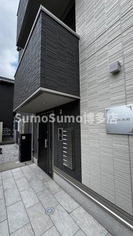 D-room別府のエントランス