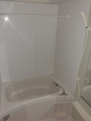 ハーモニーコートＢの浴室|ゆったり過ごせるお風呂です