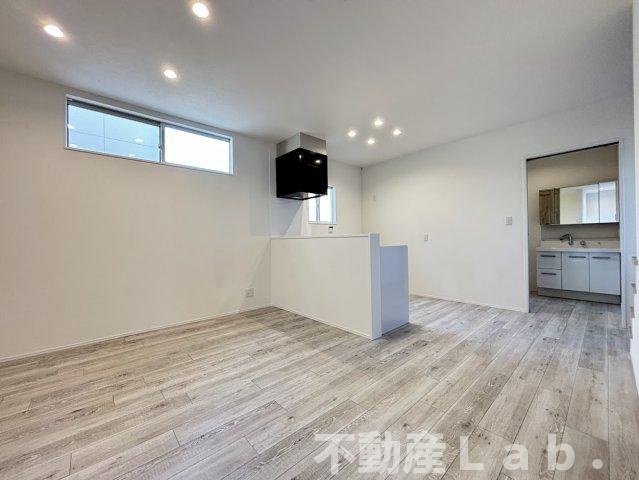 グランシティ富合Ⅱの居間・リビング|※同型のお写真になります。
※同一建物別号室のお写真です。