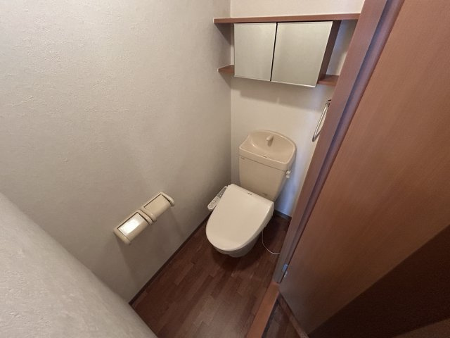 コンフォール白水のトイレ