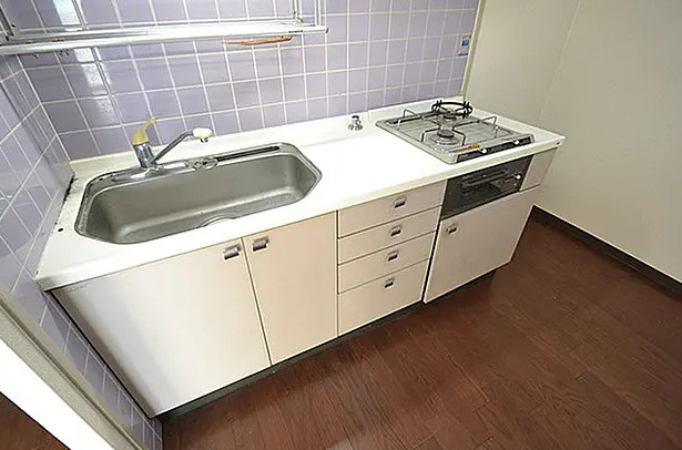 【セレニティ武庫之荘弐番館】　尼崎市南武庫之荘１棟収益マンションのキッチン