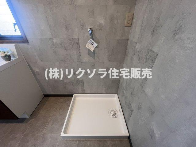 星田西3丁目　中古一戸建てのランドリースペース|ドラム式も設置可能
■物件内覧・資金計画相談・住宅ローン相談、リフォーム相談、お問合せ受付中■
※当日・翌日のご内覧、ご相談はお電話でのお問合せがスムーズです！