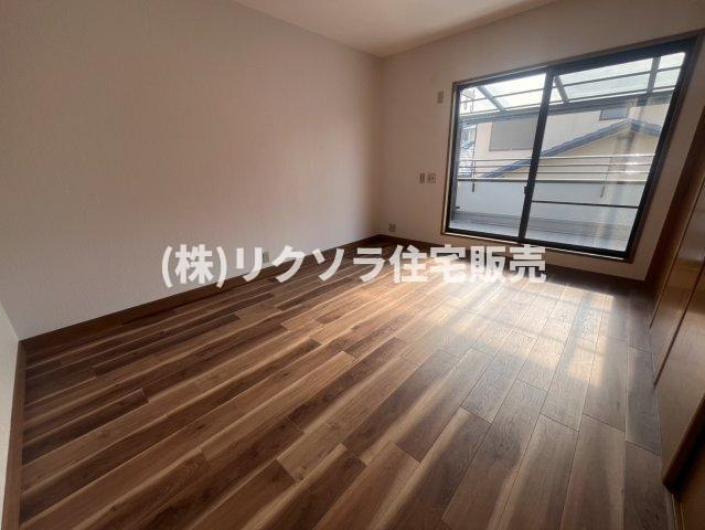 星田西3丁目　中古一戸建ての子供部屋|洋室7.0帖
■物件内覧・資金計画相談・住宅ローン相談、リフォーム相談、お問合せ受付中■
※当日・翌日のご内覧、ご相談はお電話でのお問合せがスムーズです！