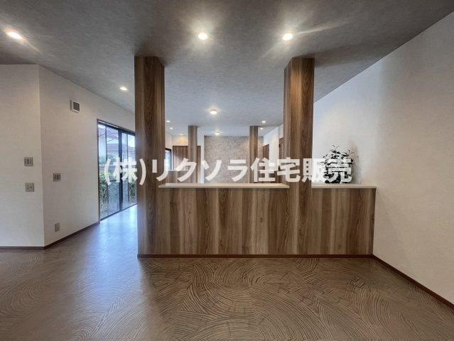 星田西3丁目　中古一戸建てのダイニング|LDK30.5帖
■物件内覧・資金計画相談・住宅ローン相談、リフォーム相談、お問合せ受付中■
※当日・翌日のご内覧、ご相談はお電話でのお問合せがスムーズです！