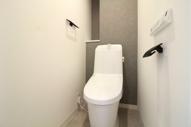 エスポアクレメント安城桜町南棟のトイレ