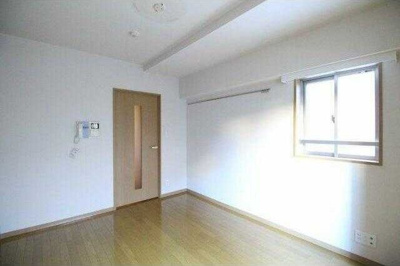 【居間・リビング】 | スカイコート三越前壱番館