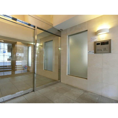 【エントランス】 | スカイコート三越前壱番館