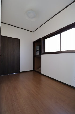 泰晃藤岡貸家の内装|納戸