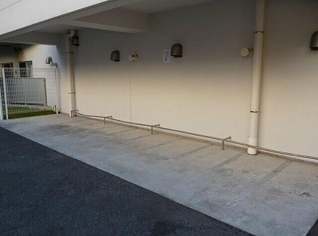 Grace Court Meguro の駐車場
