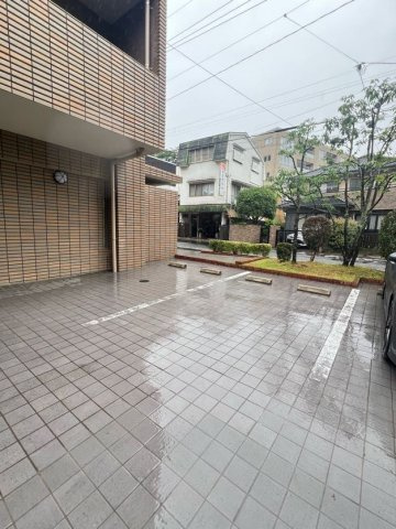 KDXレジデンス平尾浄水町の駐車場