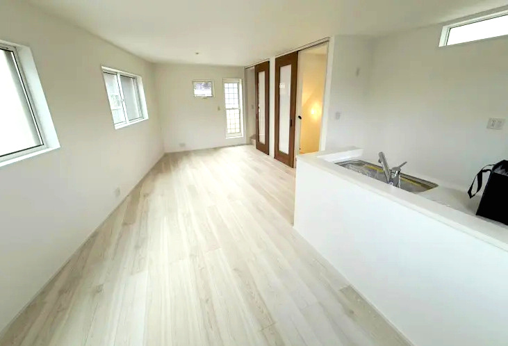 佐伯区八幡東２丁目　№35855の居間・リビング