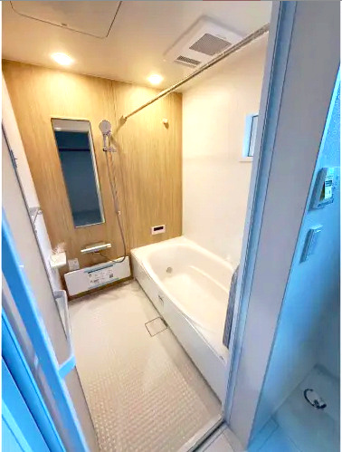 佐伯区八幡東２丁目　№35855の浴室|足を伸ばして
ゆったりはいれます。