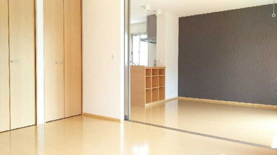 【居間・リビング】 | ディアコート駒生 Ａ | 居室・リビング