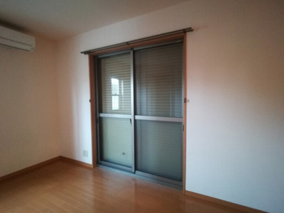 【居間・リビング】 | Ｄ’フレアタウン長宮 Ⅱ | シャッター雨戸