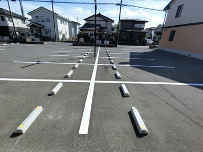 【駐車場】 | イノセントワールド 六番館 | 駐車場