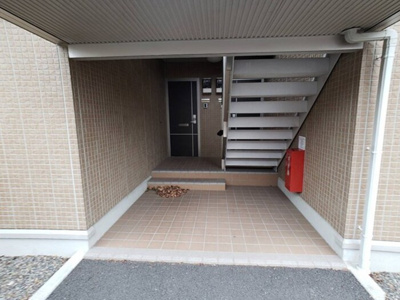 【エントランス】 | スパローハウス弐番舘 Ｂ | エントランス