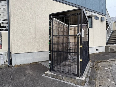 【その他共用部分】 | コーポなみまつ Ⅲ | 敷地内アパート専用ゴミステーション