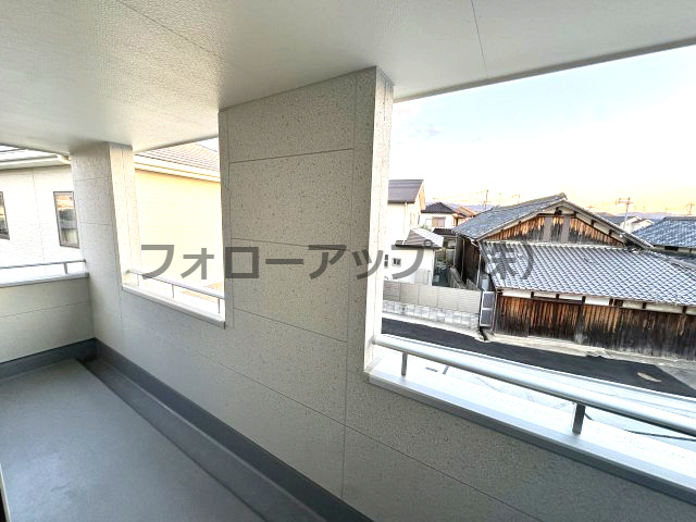 岸和田上町３期2号棟のバルコニー|バルコニーからの眺めを楽しみながら食事をしませんか