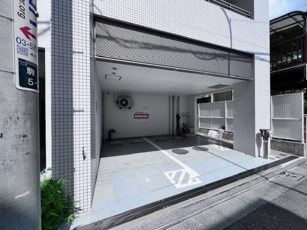 KDXレジデンス駒沢公園の駐車場