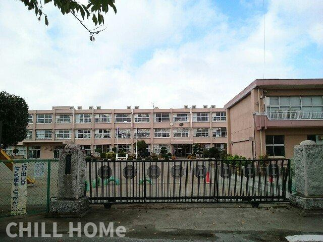 プレジールの周辺|藤岡市立第二小学校まで850m
当社、チルホームのHPもご覧ください(^^)/物件情報多数♪