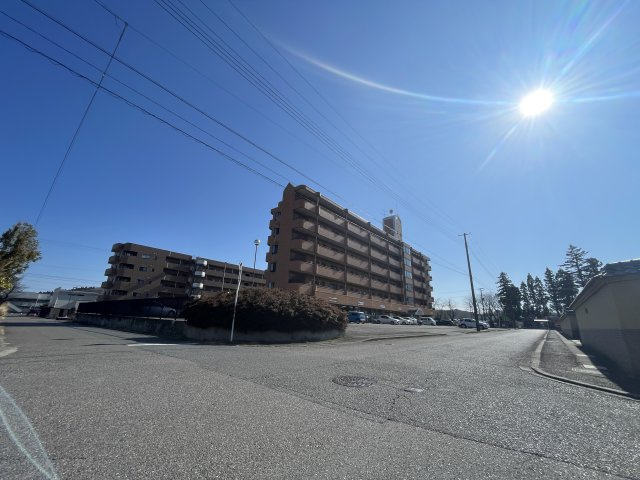 想定年間賃料3,562.6万　想定利回り10.17％　鉄骨コンクリート造の周辺