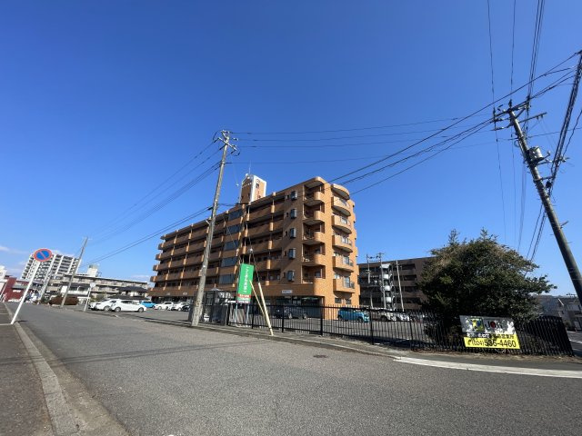 想定年間賃料3,562.6万　想定利回り10.17％　鉄骨コンクリート造の周辺