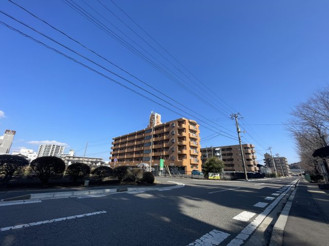 想定年間賃料3,562.6万　想定利回り10.17％　鉄骨コンクリート造の周辺