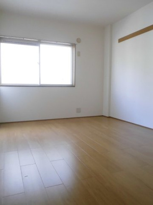 【内装】 | 八反丸 | 内装もきれいです