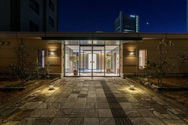 LaSante池田山のエントランス|2024年2月に共用部分改修しま… 