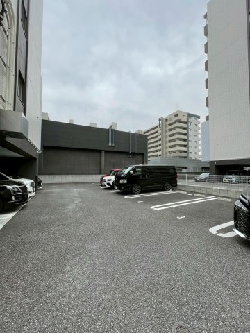 LIBTH博多駅南CENTRALの駐車場
