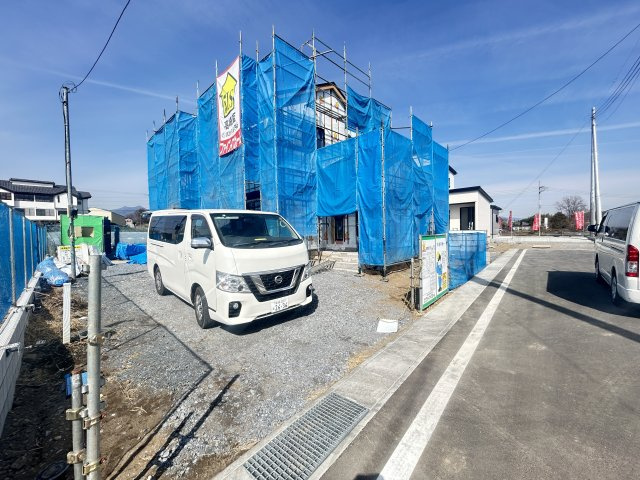 新築　高崎市金古町 全11区画　9号棟の駐車場|現地写真　駐車スペースは建物東側に並列2台分可能です！