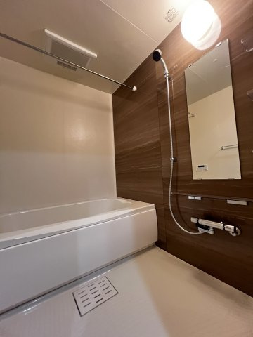 LEGEND東比恵の浴室