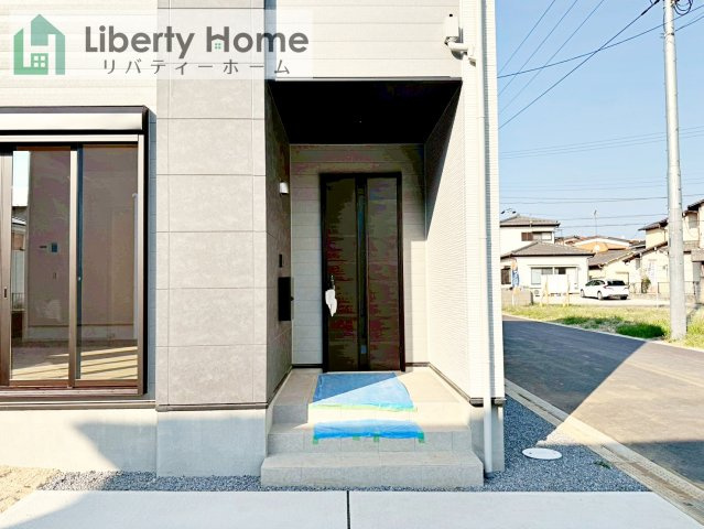 取手市戸頭17期　新築戸建　1号棟のエントランス