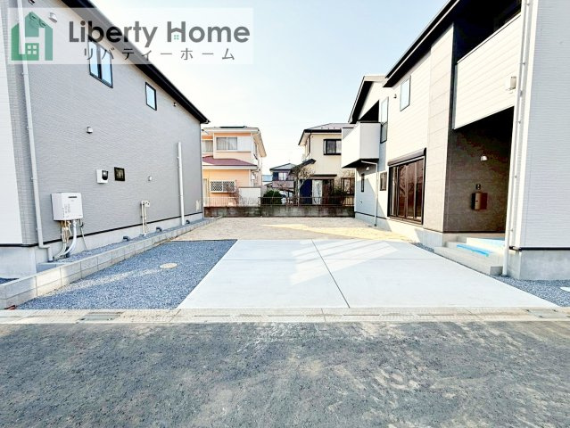 取手市戸頭17期　新築戸建　1号棟の駐車場
