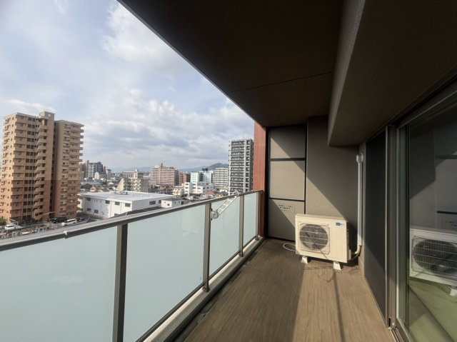 【バルコニー】
