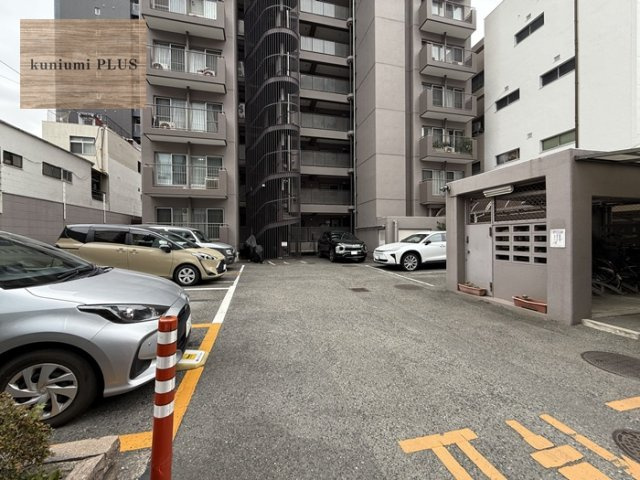 南大江パークハウスの駐車場