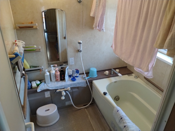 宇都宮市下田原町　戸建ての浴室