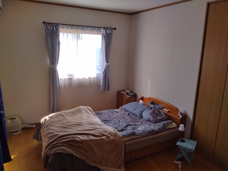 宇都宮市下田原町　戸建ての洋室