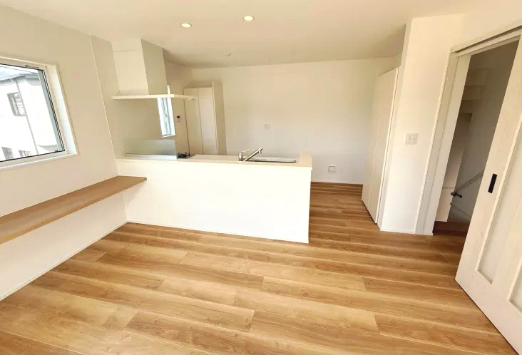 佐伯区八幡東２丁目　№35856の居間・リビング